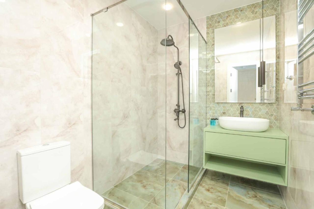 Stay Inn Apartments On Amiryan 26/4 Єреван Екстер'єр фото