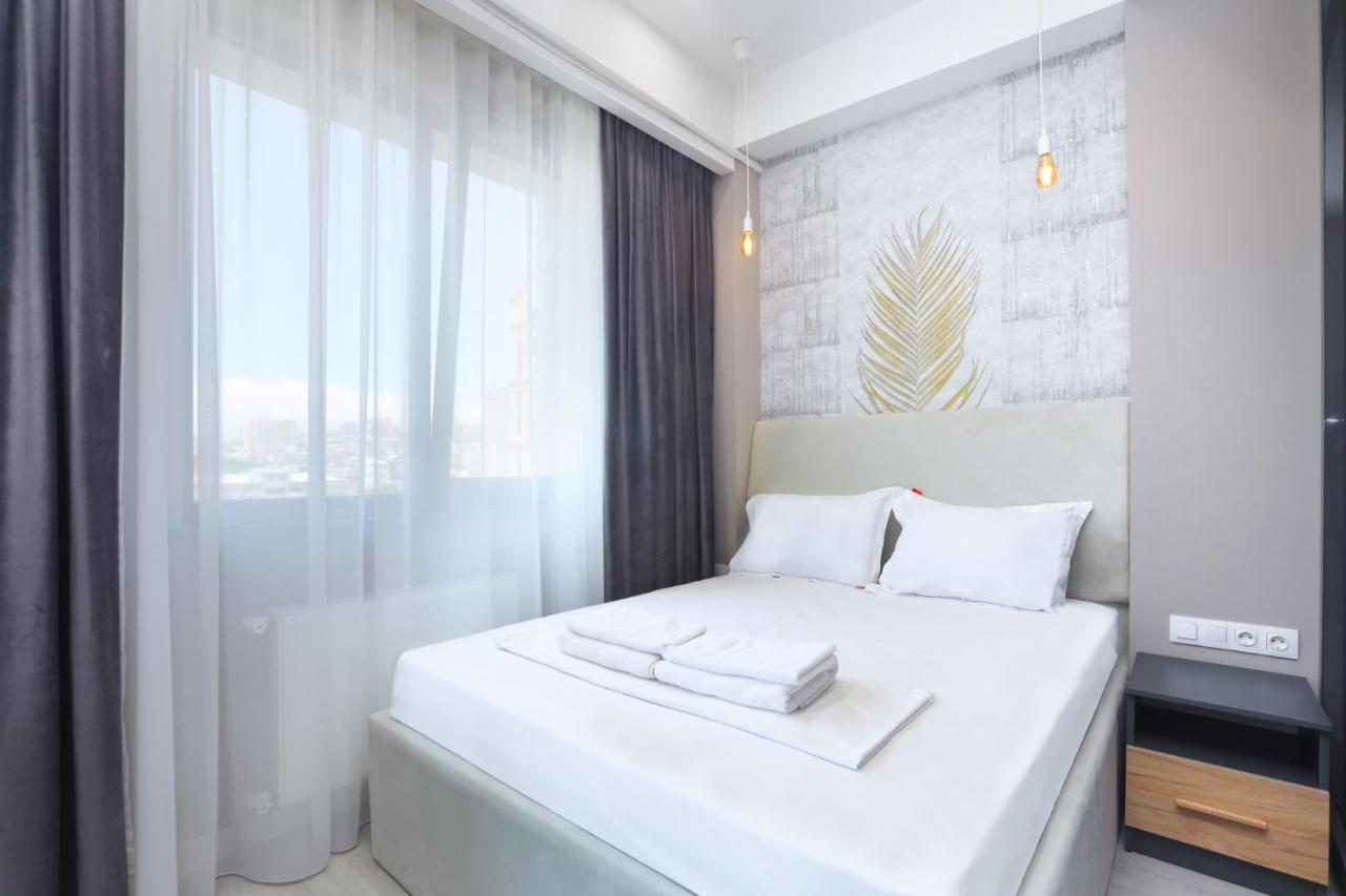 Stay Inn Apartments On Amiryan 26/4 Єреван Екстер'єр фото