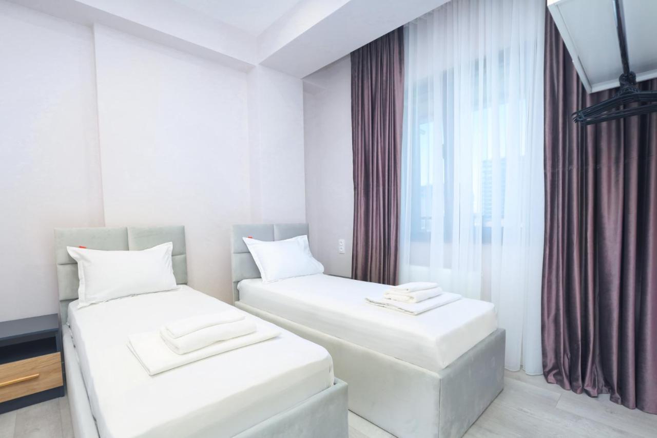 Stay Inn Apartments On Amiryan 26/4 Єреван Екстер'єр фото